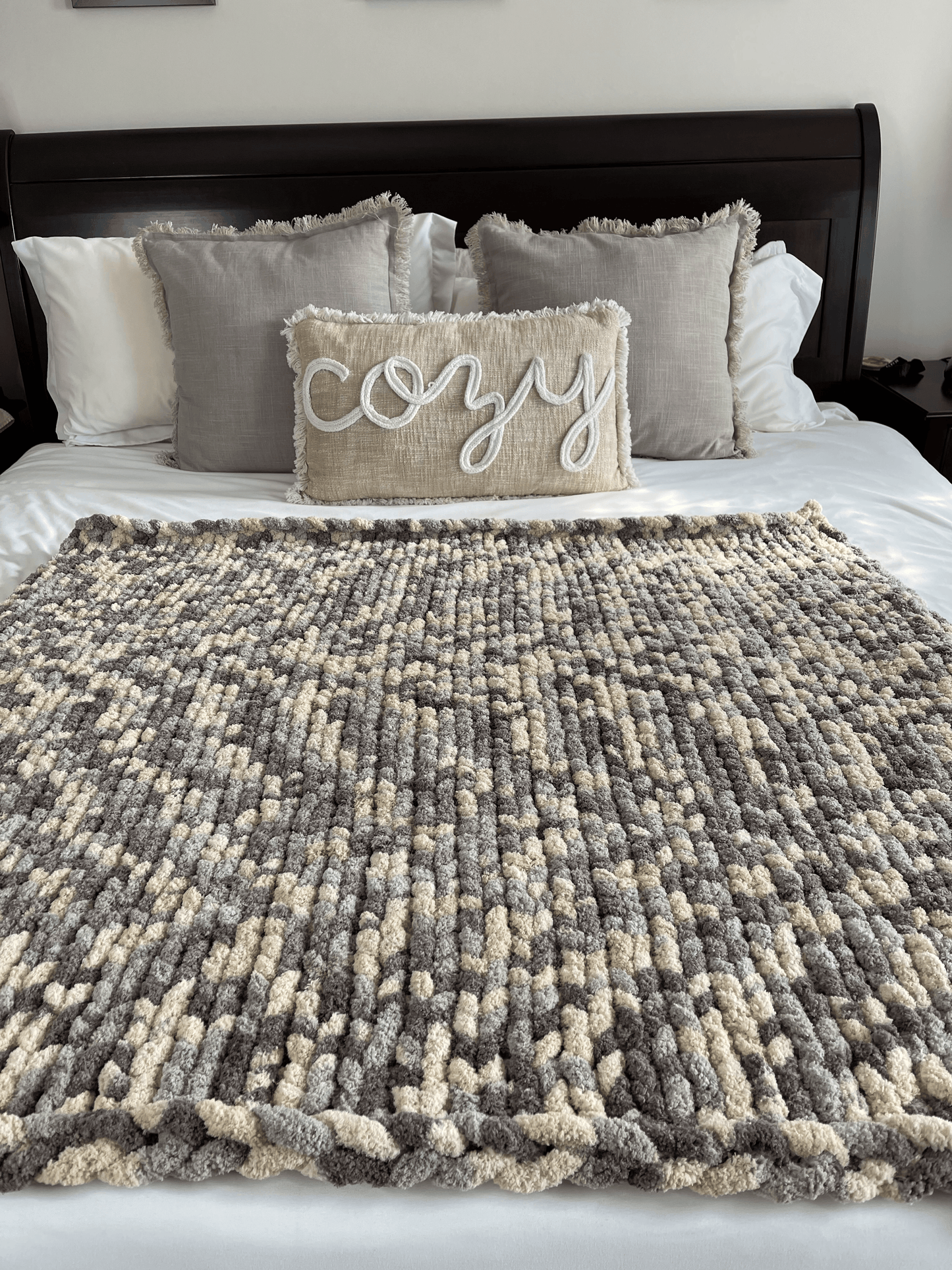 Moonlight Cozy Throw - Best Cozy Throws