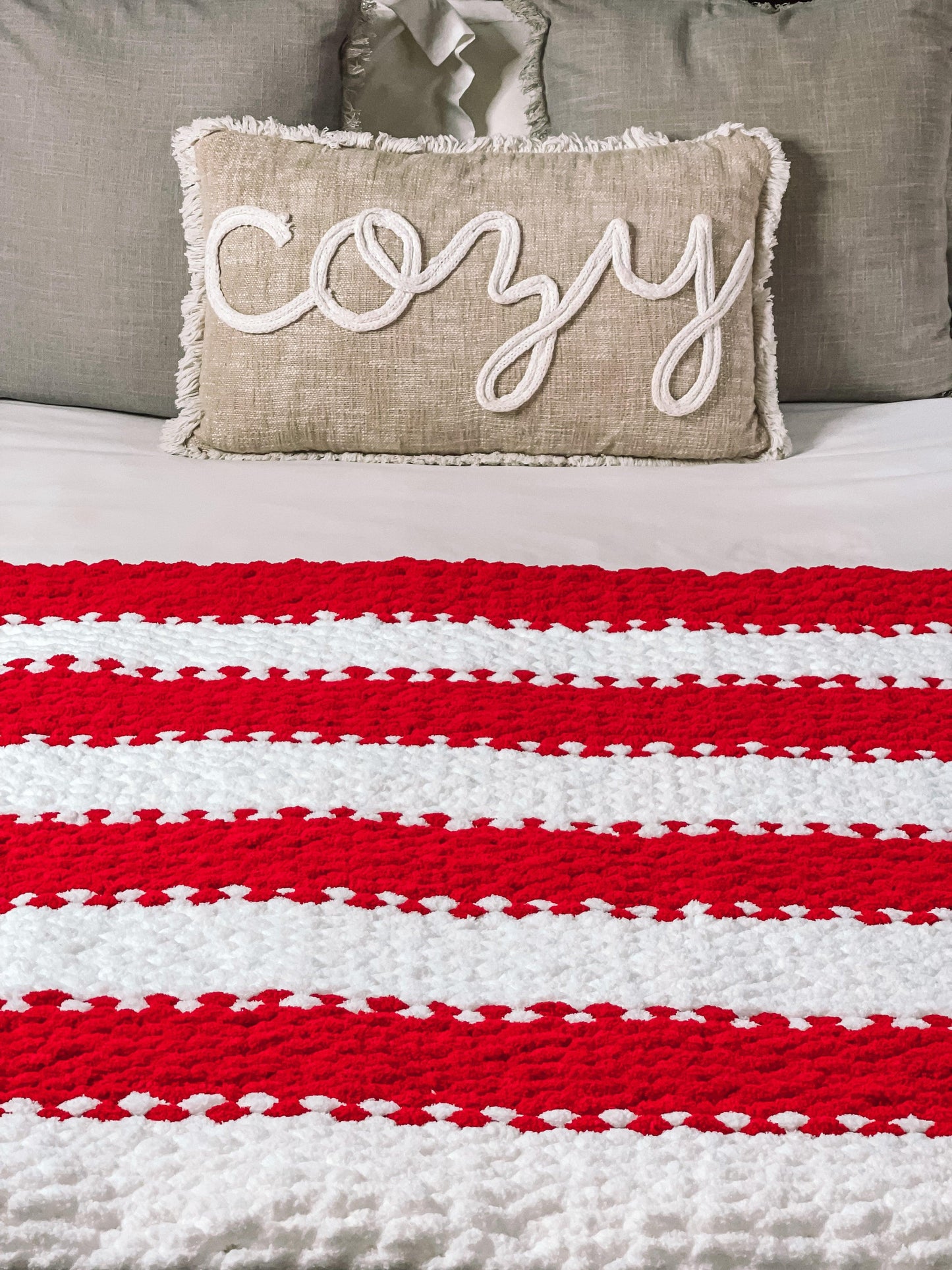 Candy Cane Cozy Throw - Best Cozy Throws