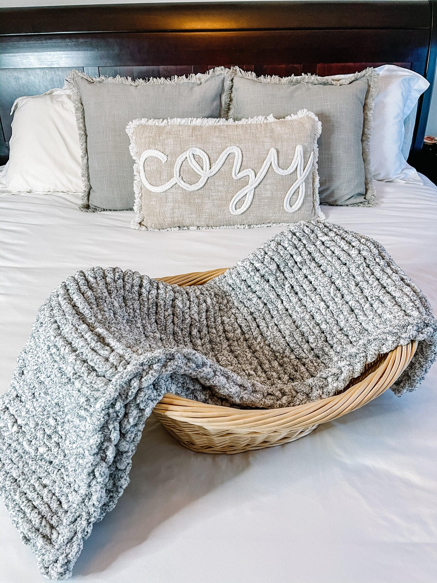DREAMY LIL' Cozy Throw - Best Cozy Throws