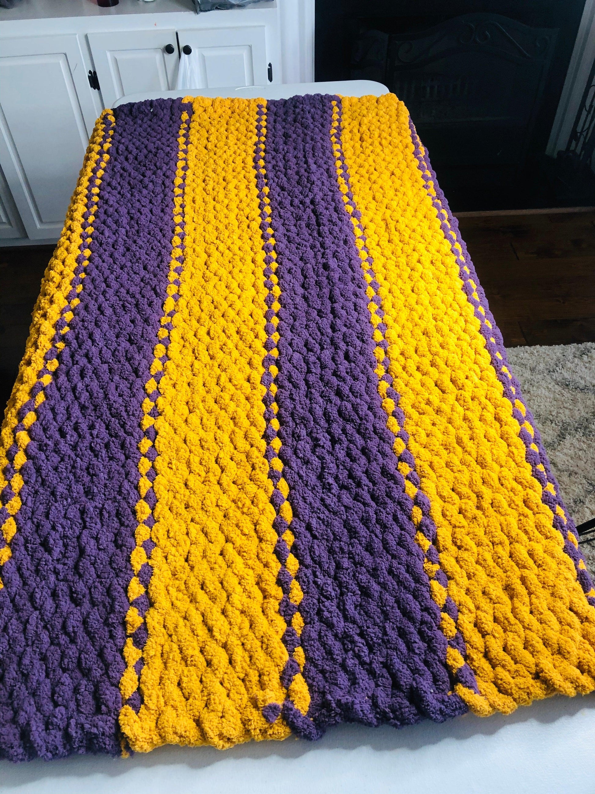 LSU Cozy Throw - Best Cozy Throws