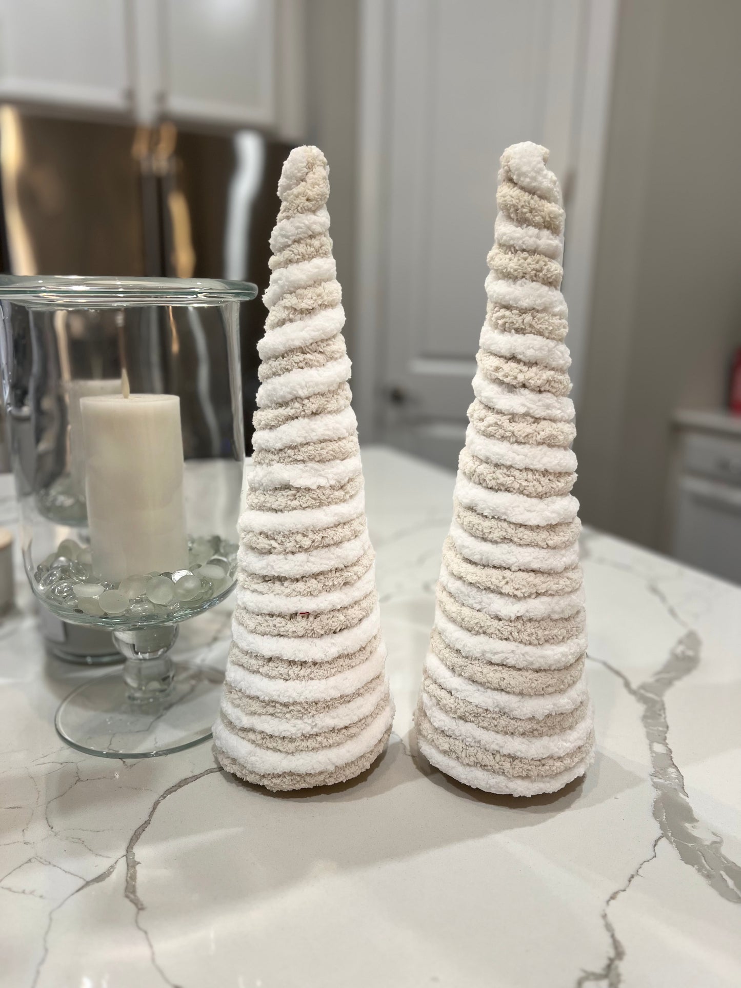 Cozy Christmas Tree Sage & White