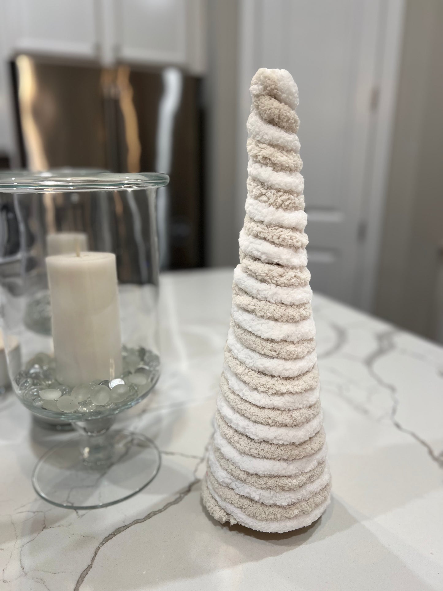 Cozy Christmas Tree Sage & White