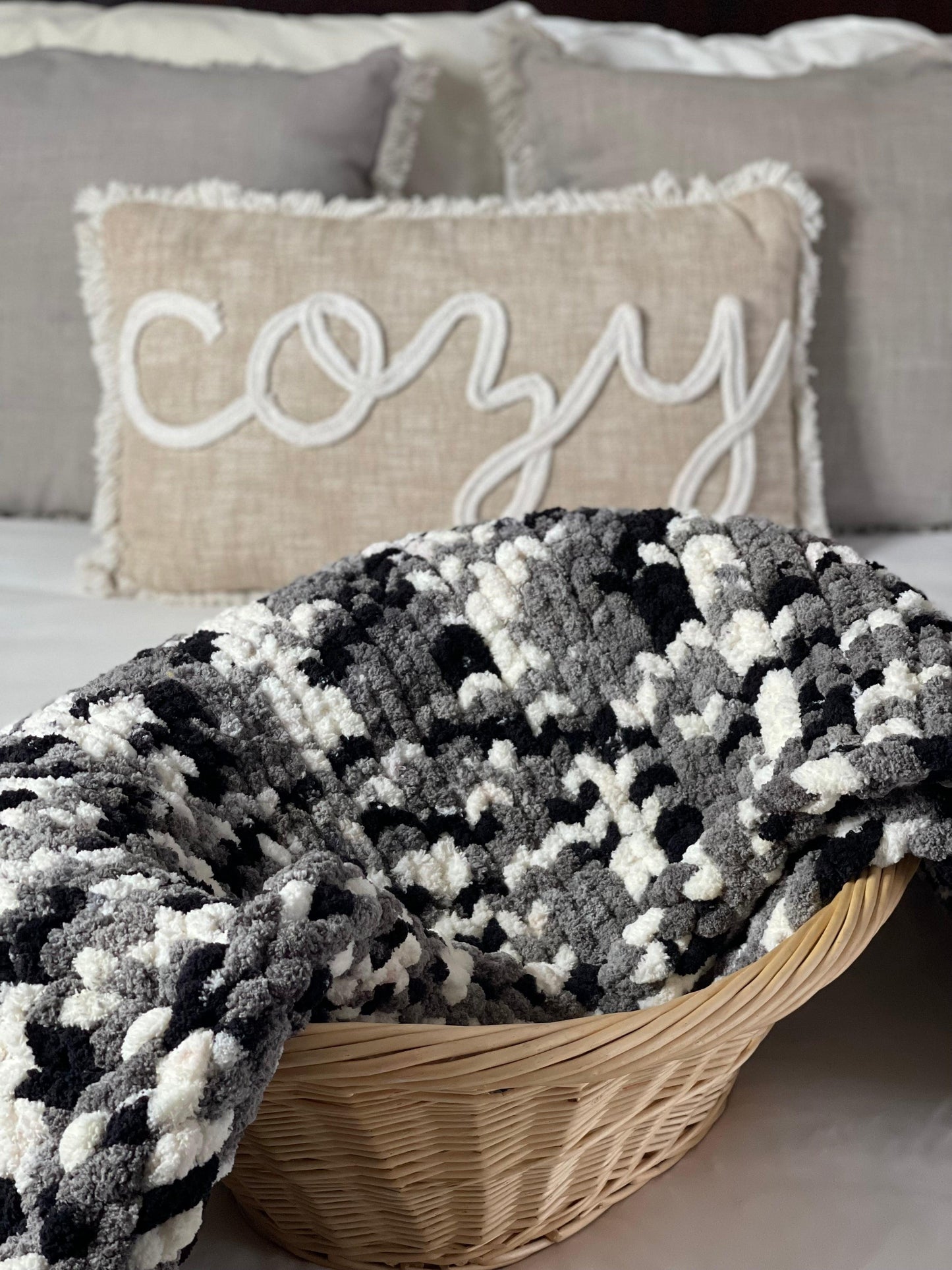 Pebble Beach Cozy Throw - Best Cozy Throws