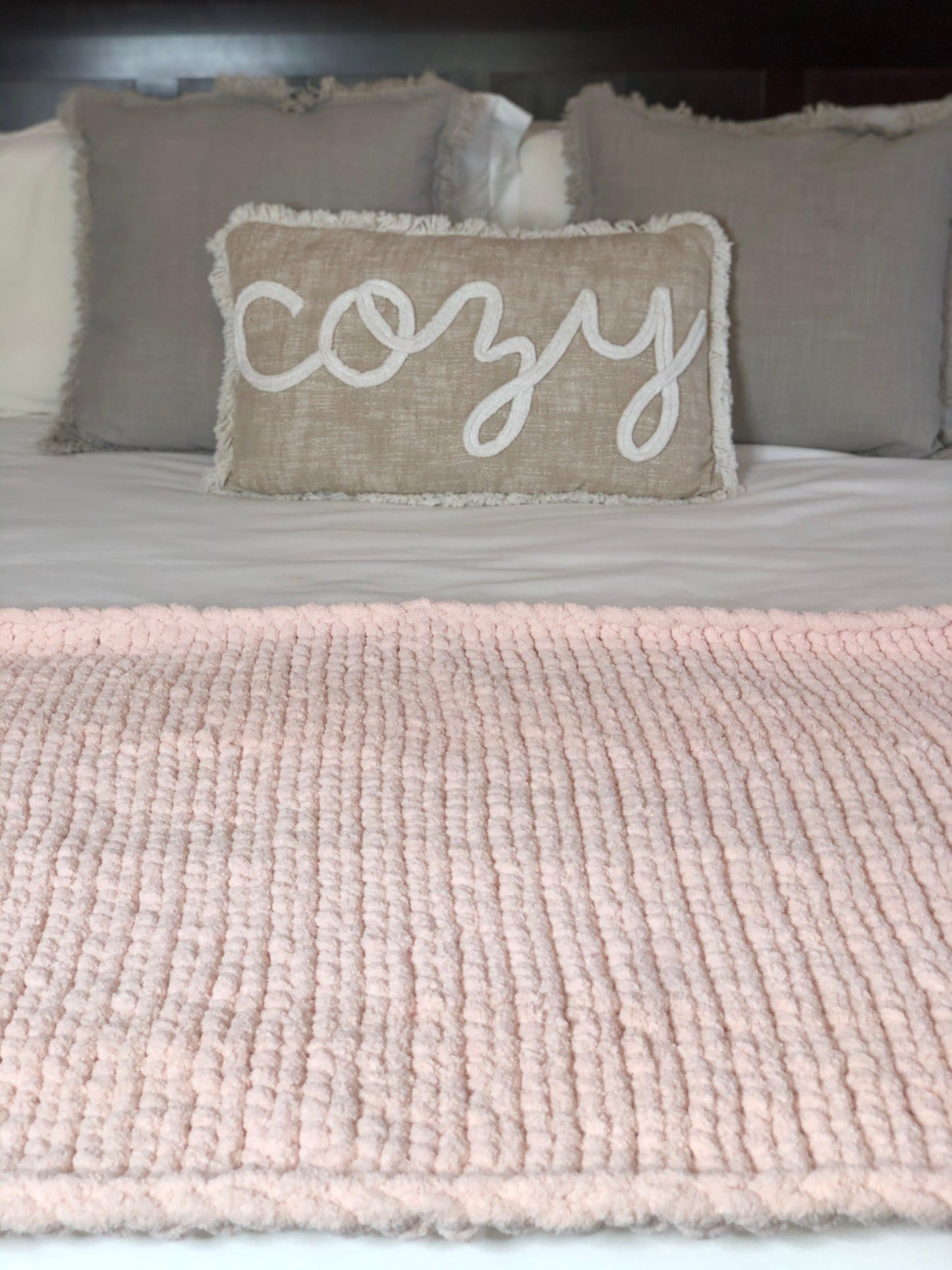 powder pink bed