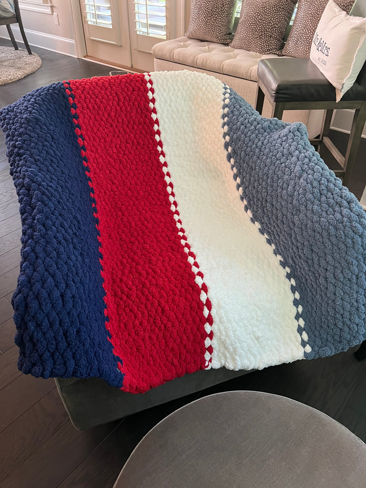 
                
                    Load image into Gallery viewer, Hotty Toddy Cozy Throw
                
            