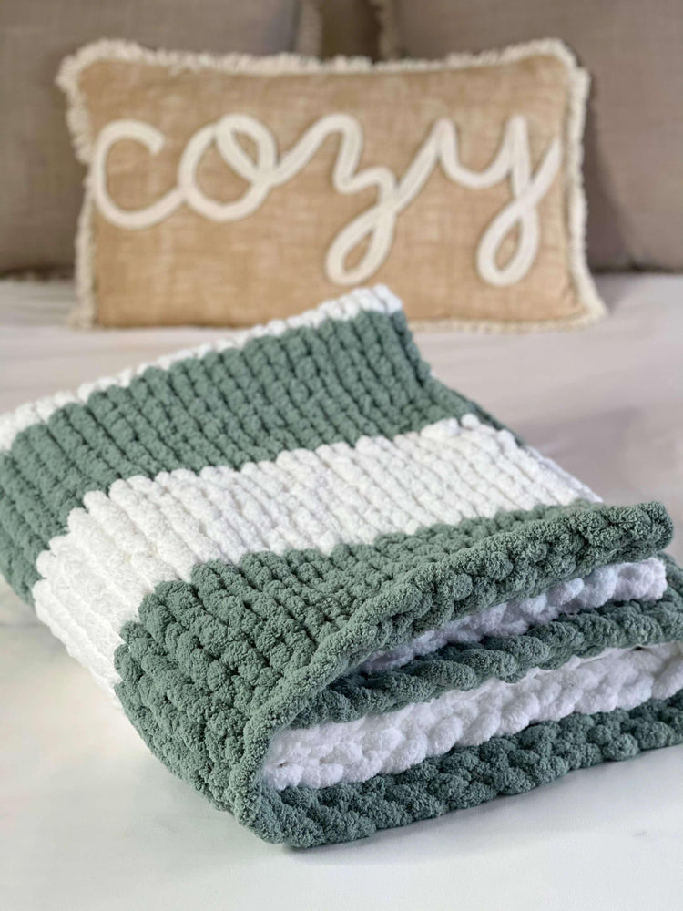 
                
                    Load image into Gallery viewer, Aglow Babe Cozy Throw Green
                
            