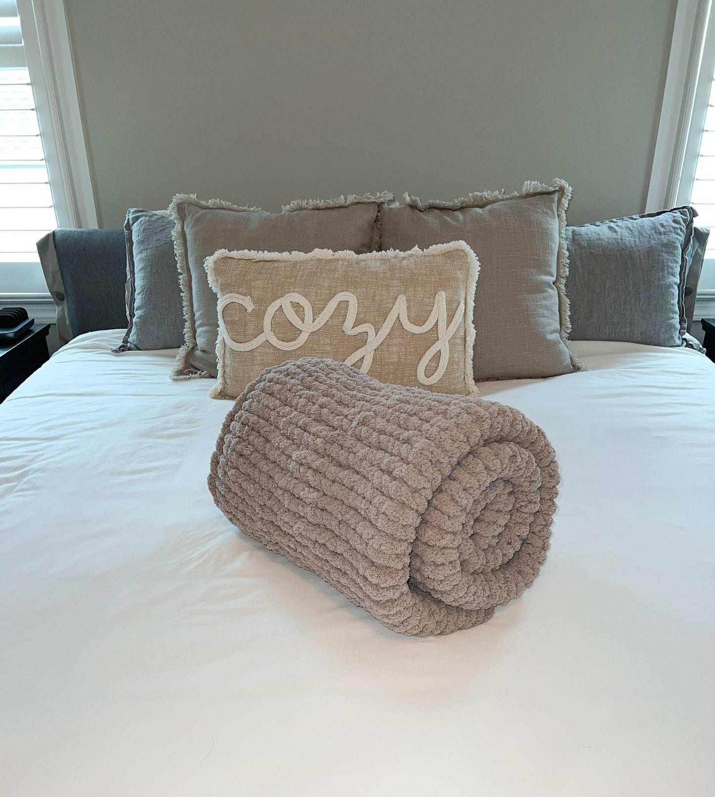 Latte Cozy Throw - Best Cozy Throws