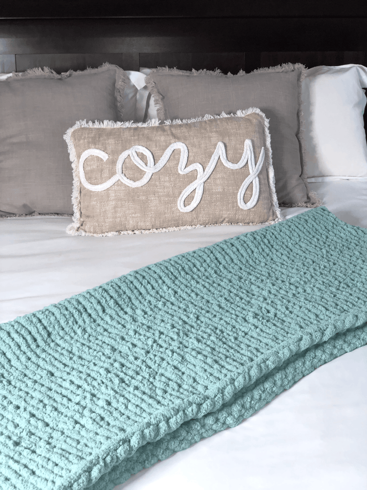 
                
                    Load image into Gallery viewer, Seafoam Cozy Throw
                
            